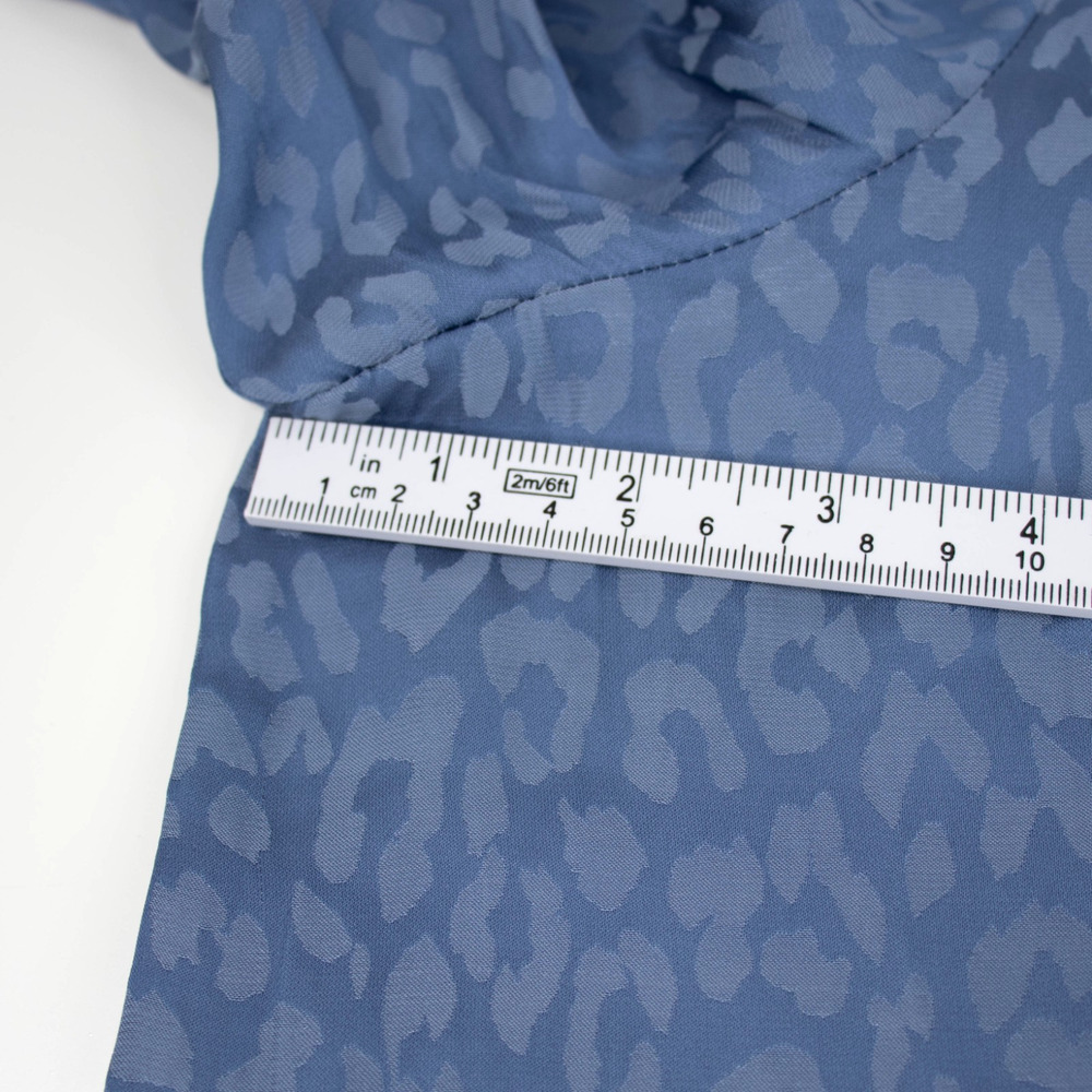 Chicos Size 4 US‎ 20 Blue Animal Print LS Tunic Blouse Top - Picture 6 of 9
